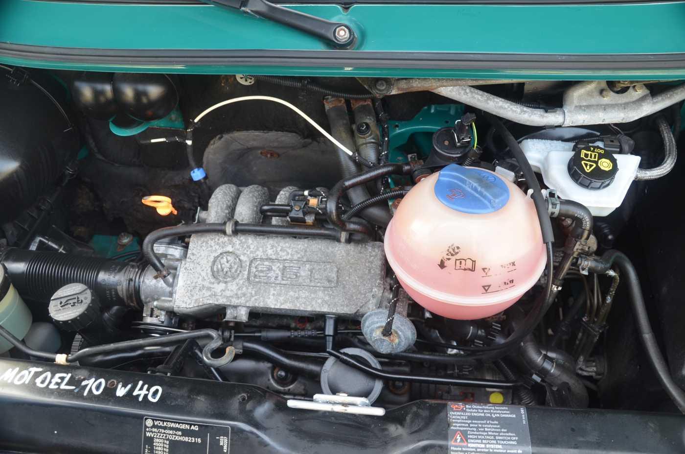 Volkswagen T4 Bus 2.5 Benziner,