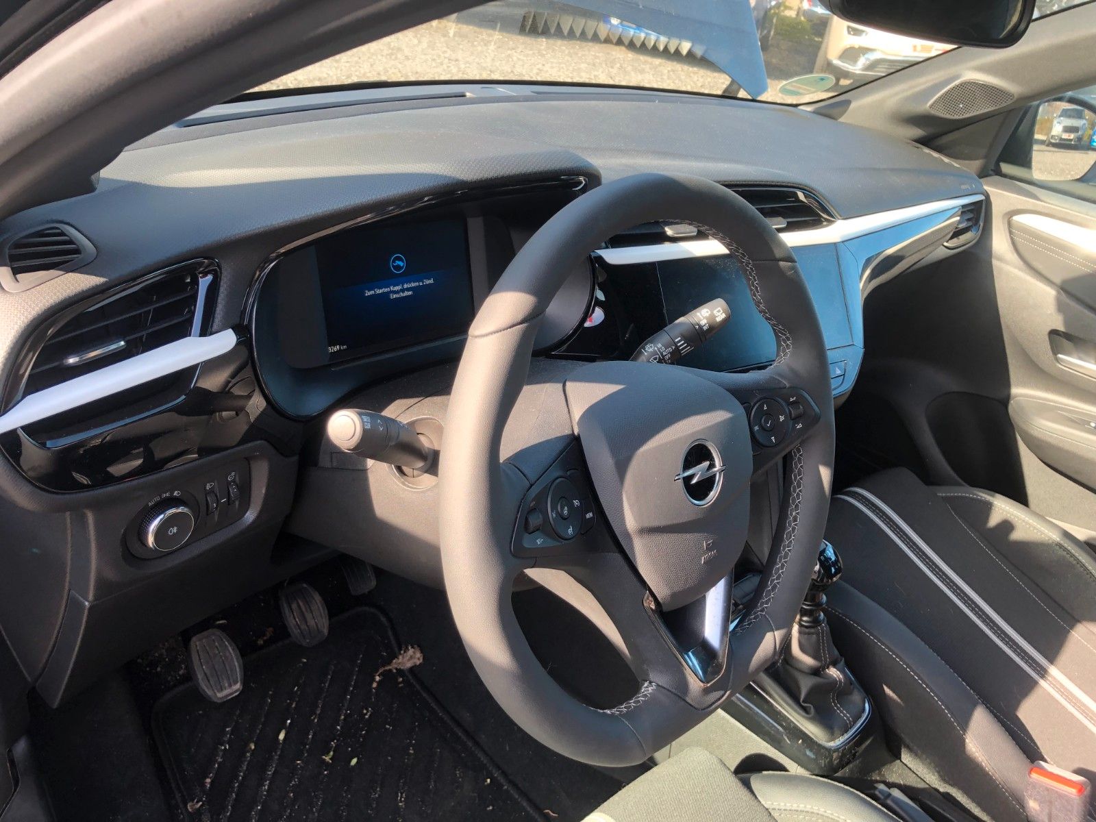 Fahrzeugabbildung Opel Corsa F GS Unfallschaden