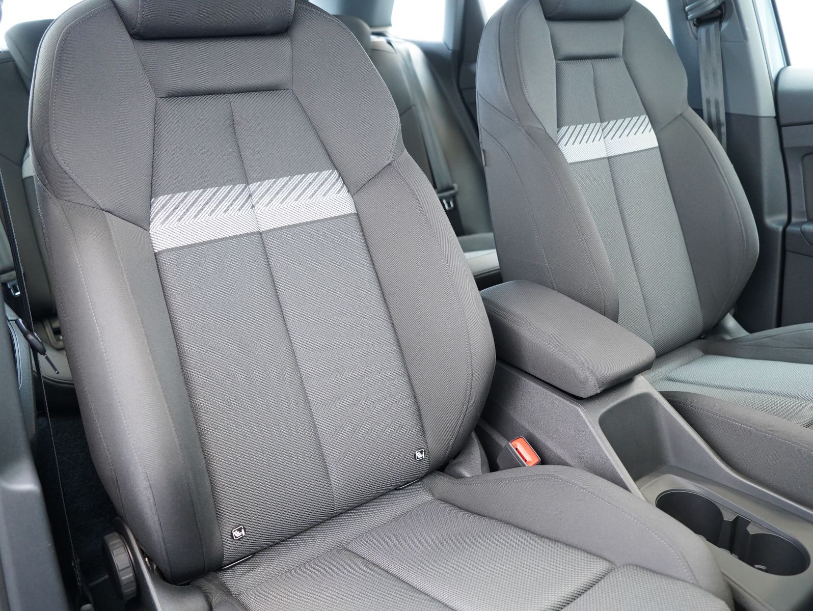 Fahrzeugabbildung Audi Q4 e-tron 50 quattro NAVI/MATRIX/LM20"