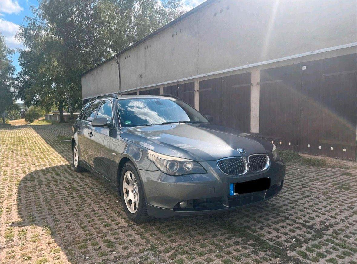 BMW 525 2006 — interior