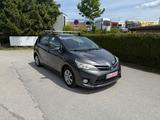 Toyota Verso Travel - Toyota Verso: Travel