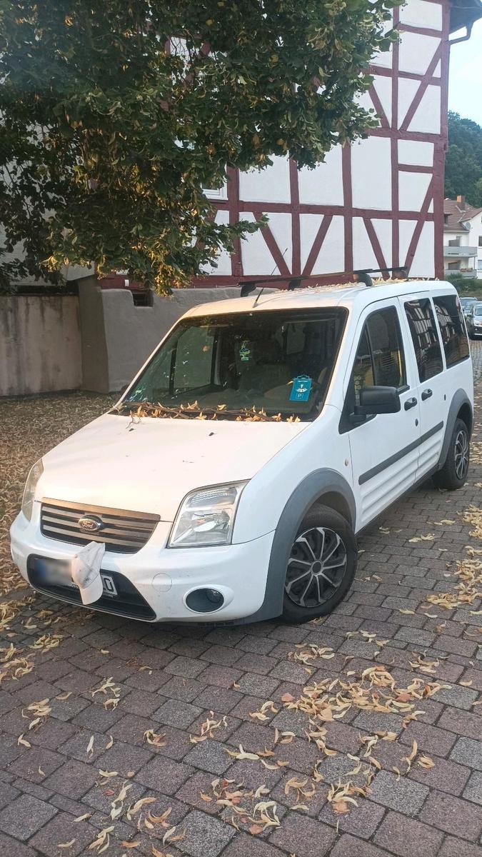 Ford  2009 — салон