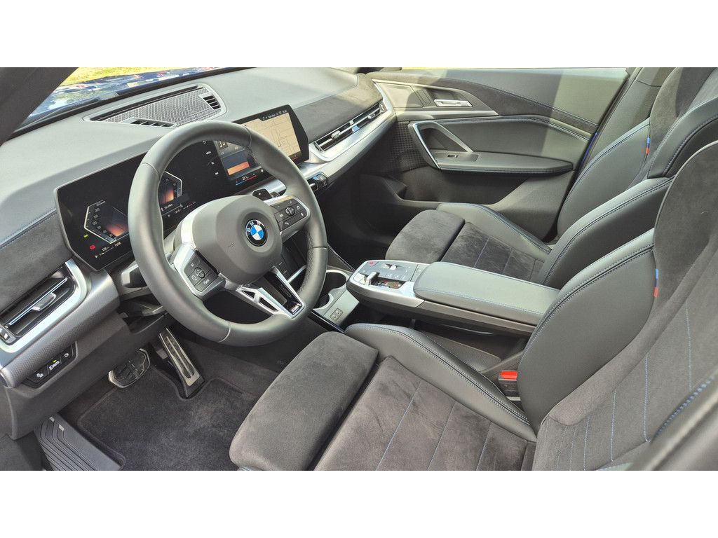 BMW X1 sDrive 18i M-Sport AHK PANO KAM LED NAVI SHZG foto 9