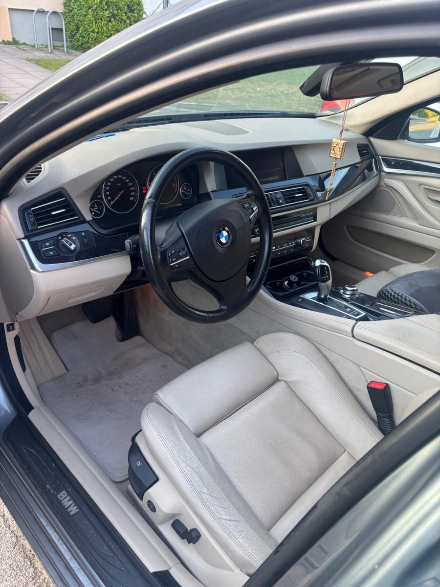 BMW 530 2010 — photo 7