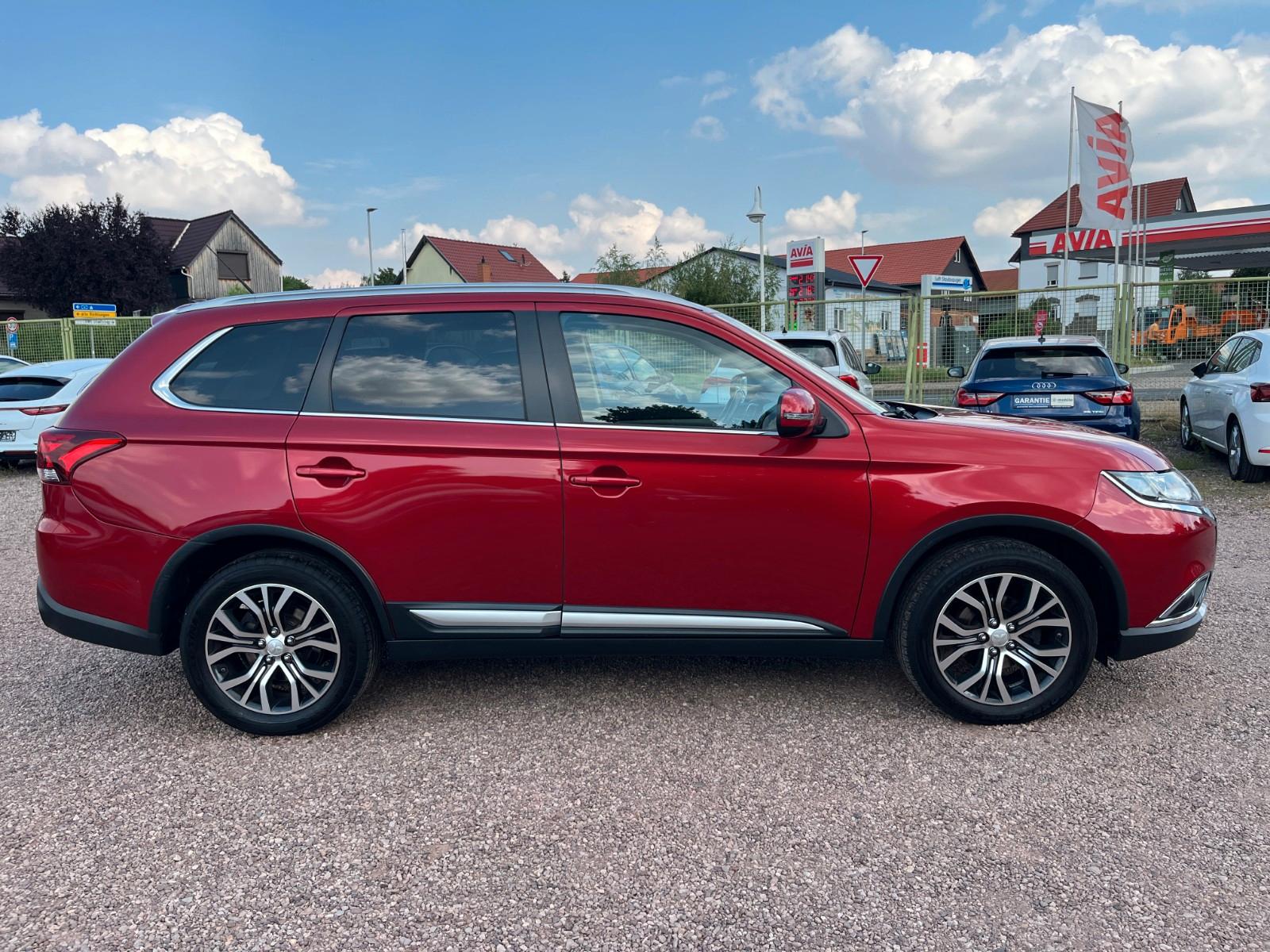 Mitsubishi Outlander Plus 4WD *1Hand*Keyless*DAB*AHK*Kamera