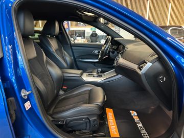 BMW 330 i Touring xDrive M Sport *1. Hand*Klima*Navi
