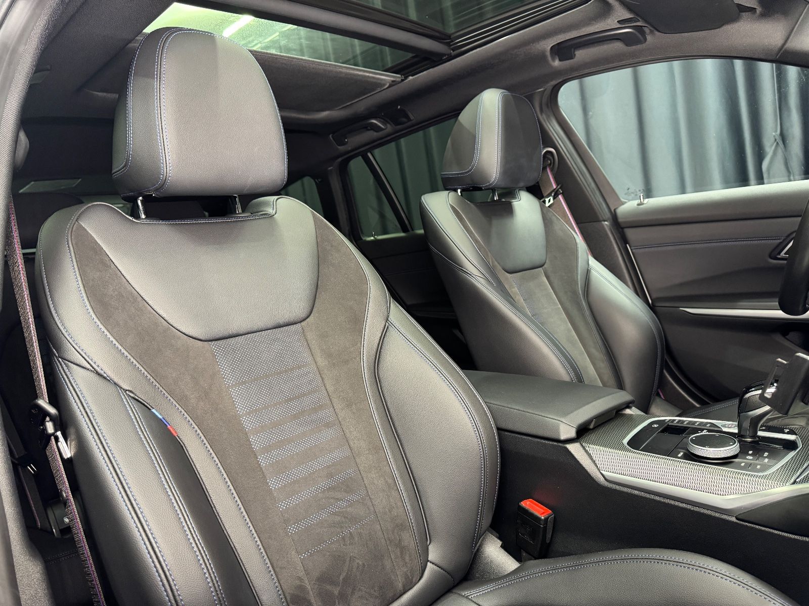 Fahrzeugabbildung BMW M340i xDrive Touring|LASER|NAVI|PANORAMA|ACC|AHK