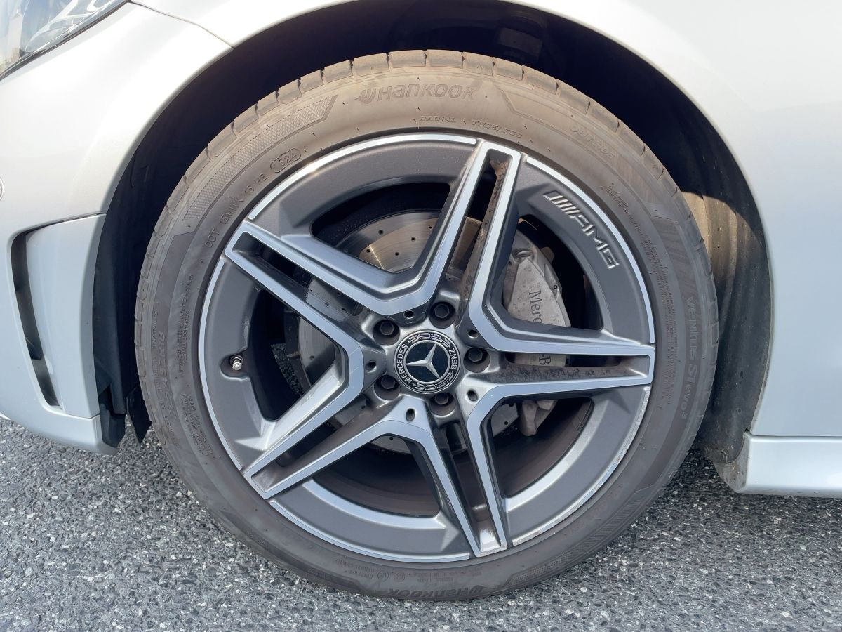 Fahrzeugabbildung Mercedes-Benz C 180 Cabrio AMG Line AMG/Airscarf/LED/DAB