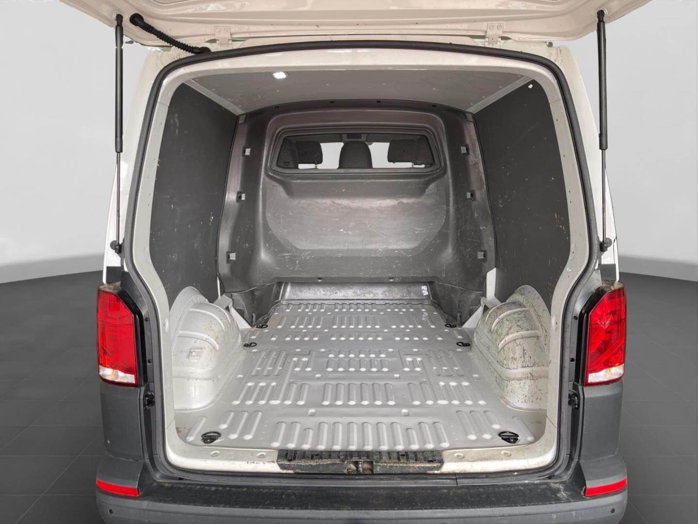 Volkswagen T6.1 Transporter Kasten Plus 2.0 TDI AHK Kamera 