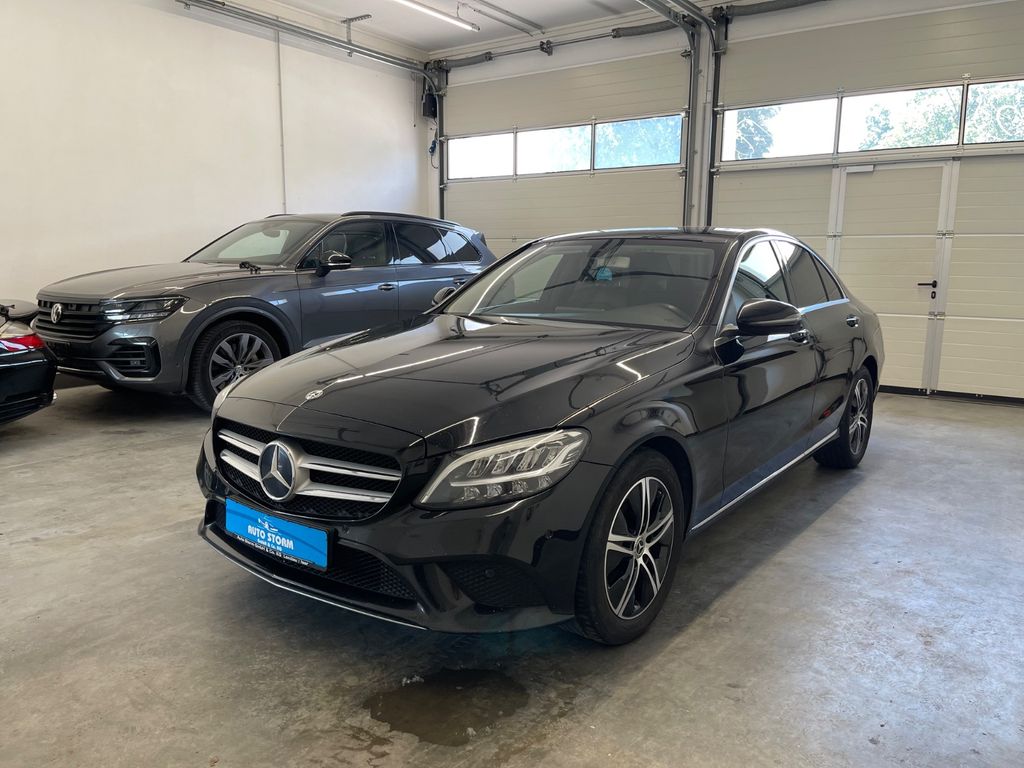 Image of Mercedes-Benz C 200