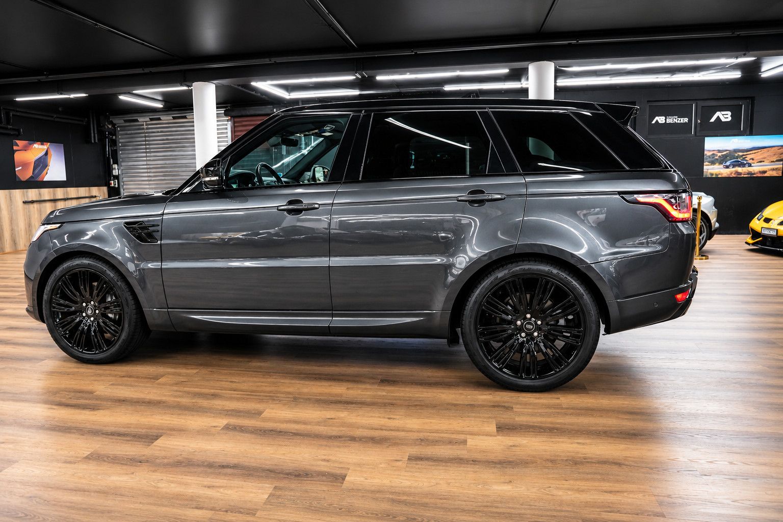 Fahrzeugabbildung Land Rover Range Rover Sport HSE Dynamic *Pano*HUD*Meridian