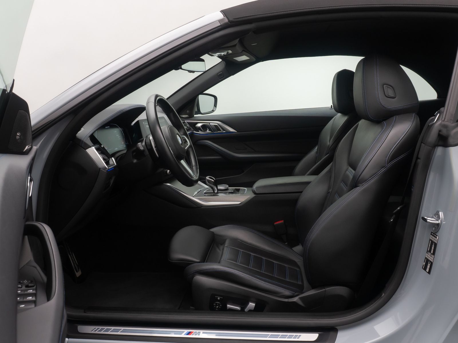 Fahrzeugabbildung BMW M440i Cabrio DAB H/K CockPitPro AHK Alarm 18Zoll