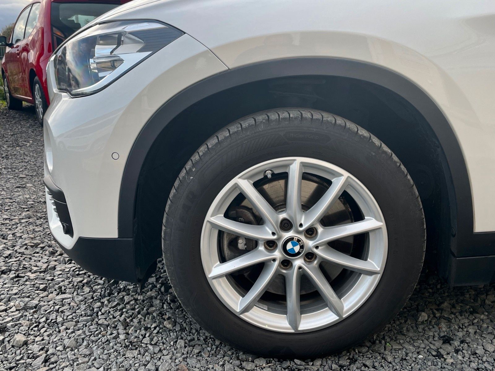 Fahrzeugabbildung BMW X1 xDrive20d Aut. Navi Kamera Lenkradhzg SPORTLE