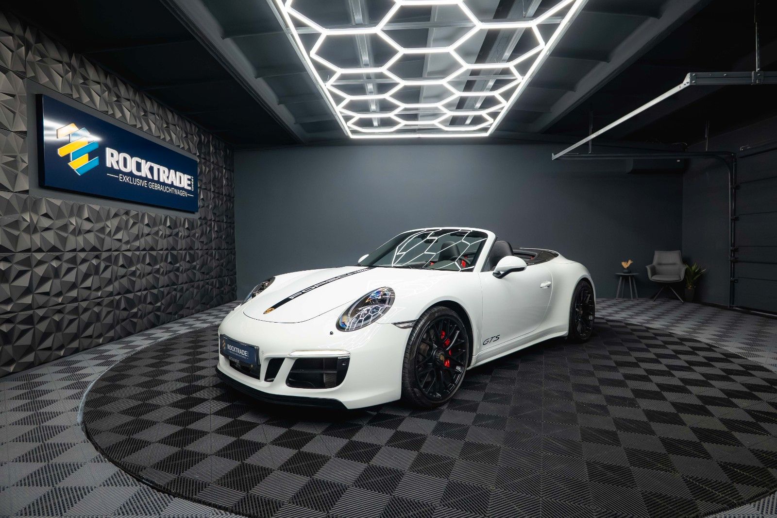 Fahrzeugabbildung Porsche 911 991.2 Carrera 4 GTS Cabrio *ACC*LED*111Check