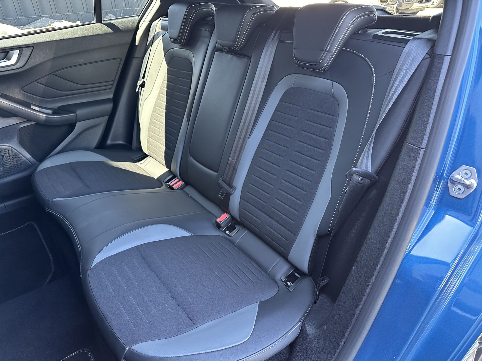 Fahrzeugabbildung Ford Focus 2.0 EB ST NAV+LED+AHK+ACC+VCOCKPIT+B&O+1HD