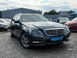 Mercedes-Benz E 220 E -Klasse T-Modell 2,2 CDI BlueEfficiency - Mercedes-Benz E 220: Cdi T Modell
