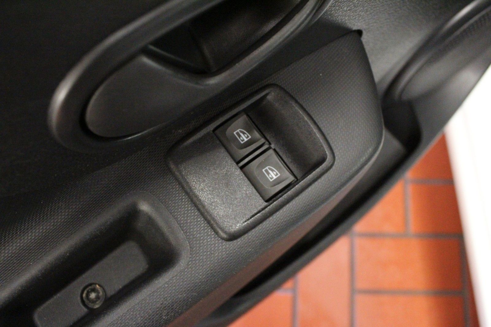 Fahrzeugabbildung Dacia Sandero TCE 100 Eco G*Klima*Radio/CD*LPG