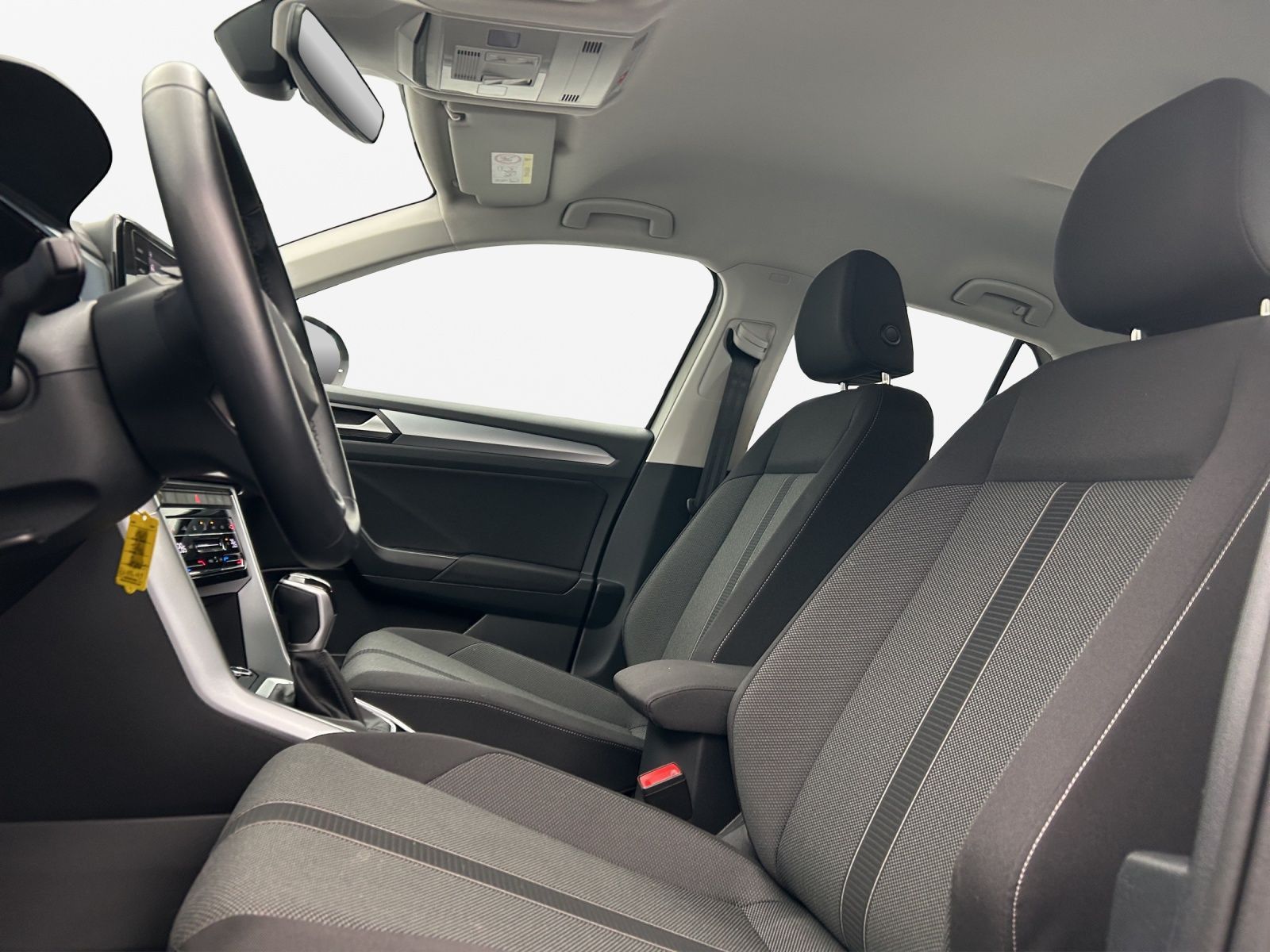 Volkswagen T-Roc - Bild 10