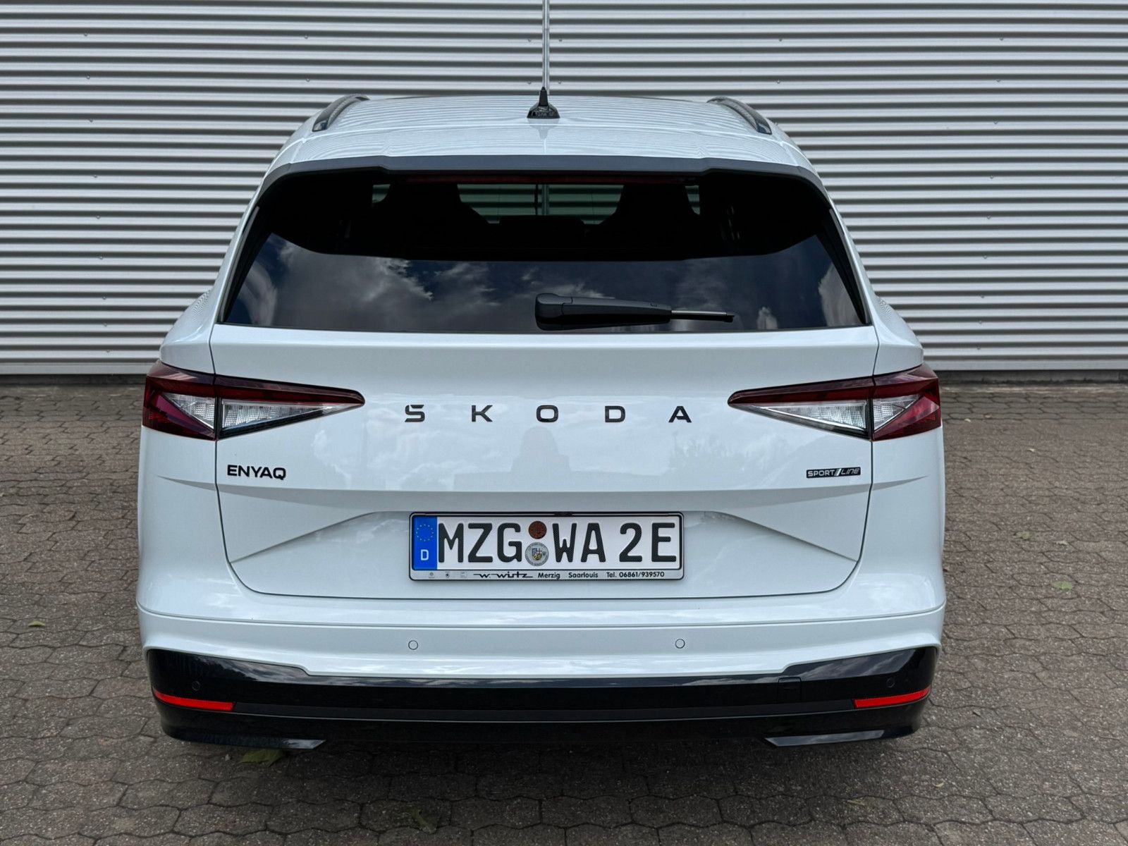 Fahrzeugabbildung SKODA Enyaq 85 x Sportline
