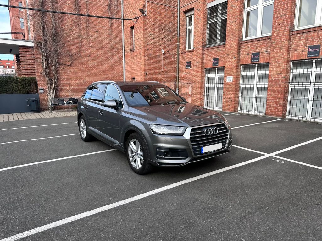 Image of Audi Q7