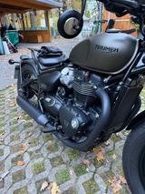 Triumph Bonneville Bobber Black - Angebote