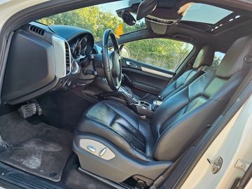 Porsche Cayenne - 10