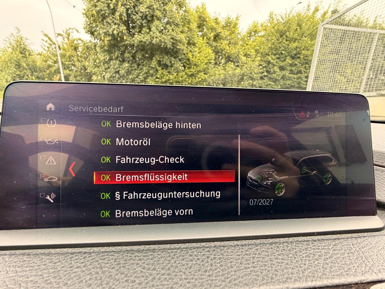BMW 320i Touring Luxury Line