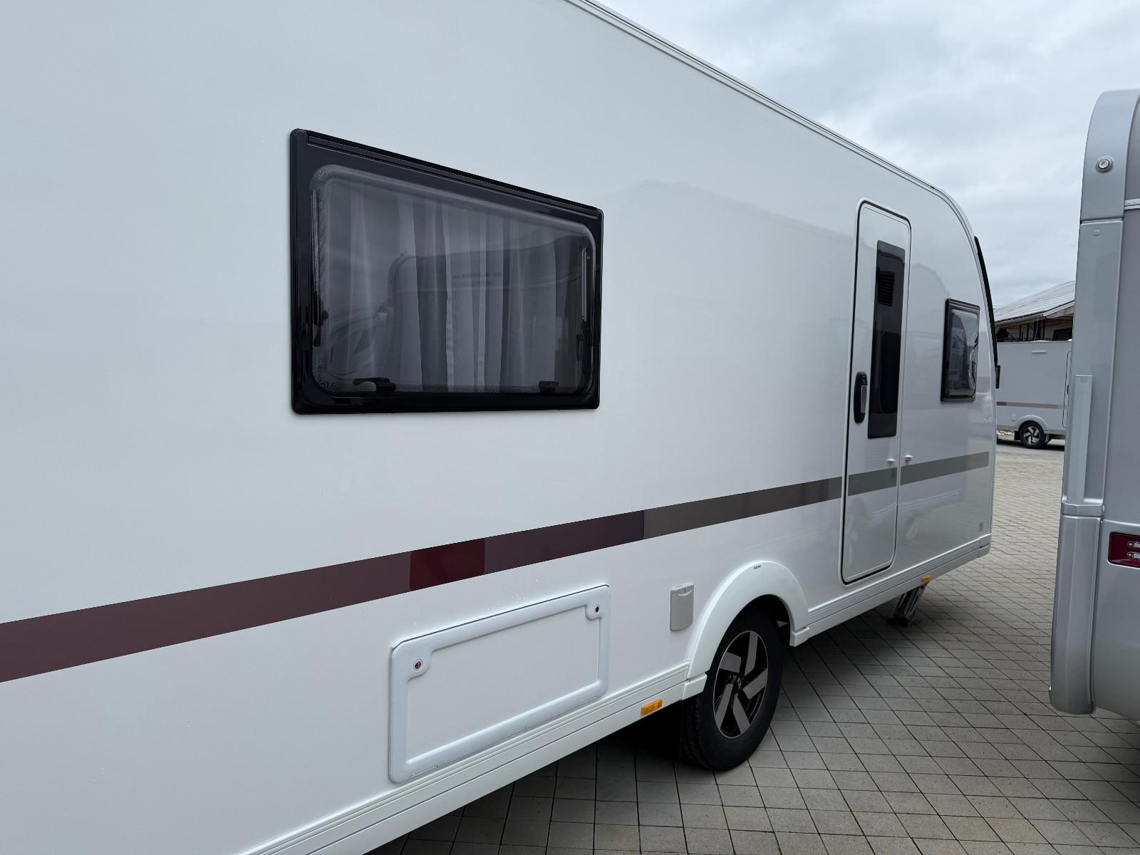 Adria Adora 572 UT, 26er, Aluräder, ab September 26