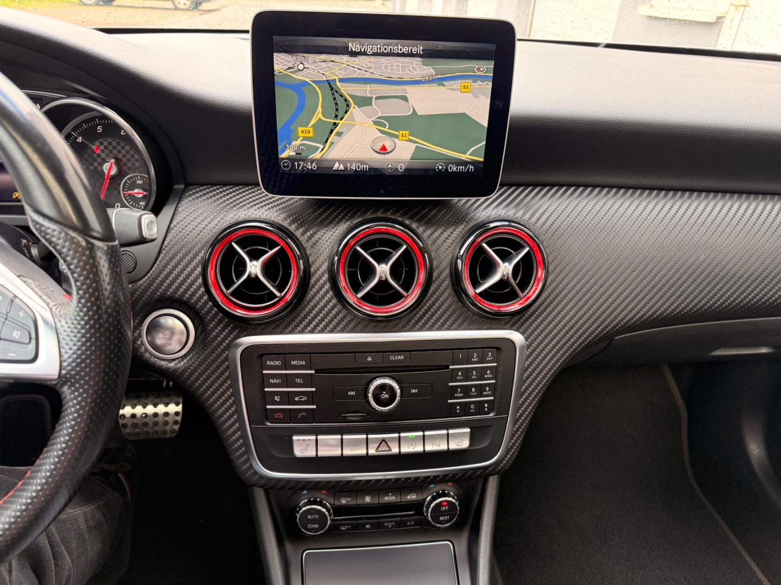 Mercedes-Benz A 250 Sport Pano,, Klima, AMG-Styling-Sport, PDC