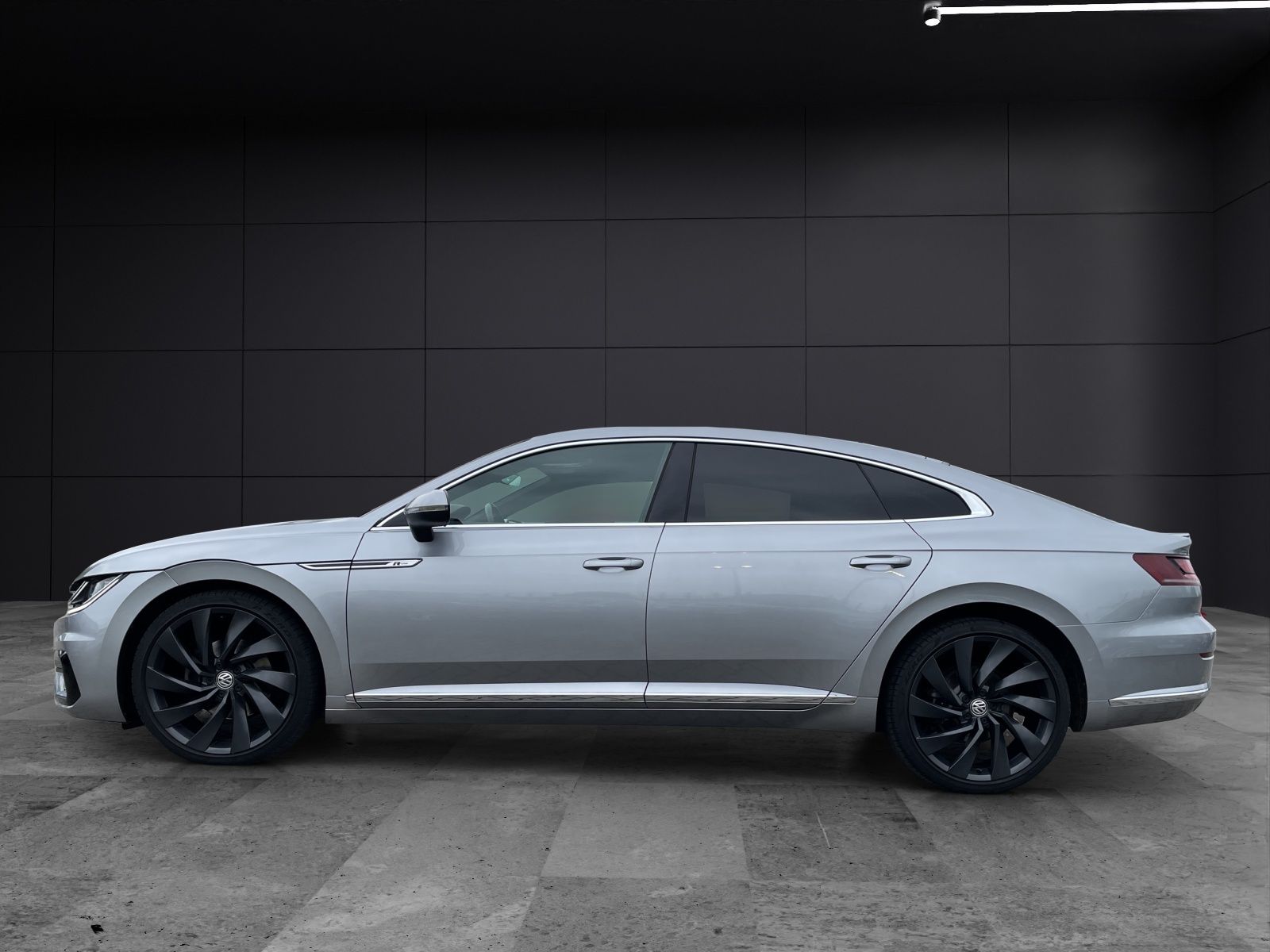 Fahrzeugabbildung Volkswagen Arteon R-Line TDI DCC LEDER DYNAUDIO NAVI ACC