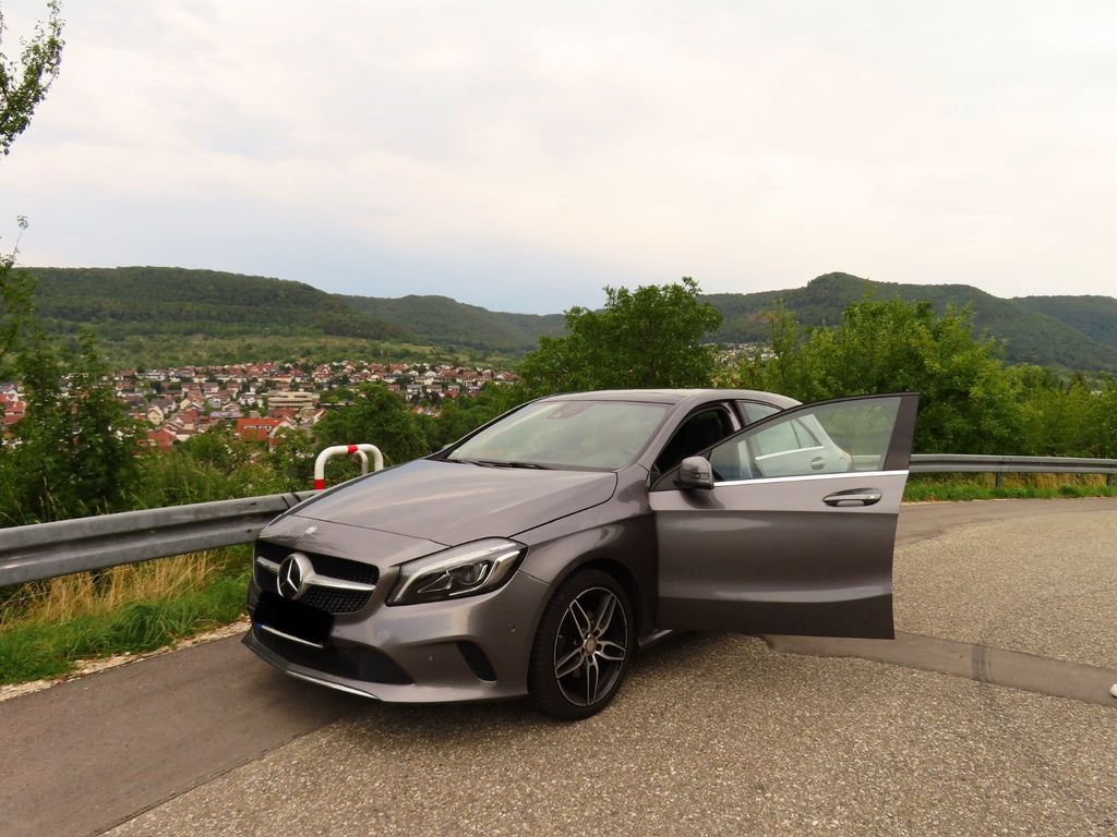Image of Mercedes-Benz A 220