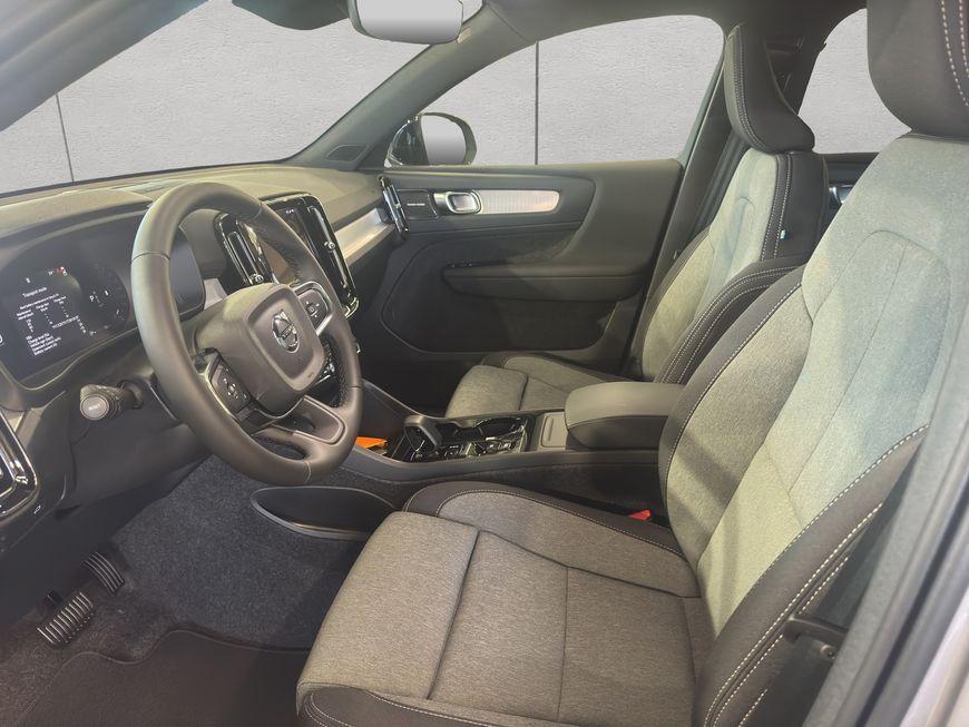 Volvo XC40 B3 B DKG Plus Dark 120 kW, 5-türig