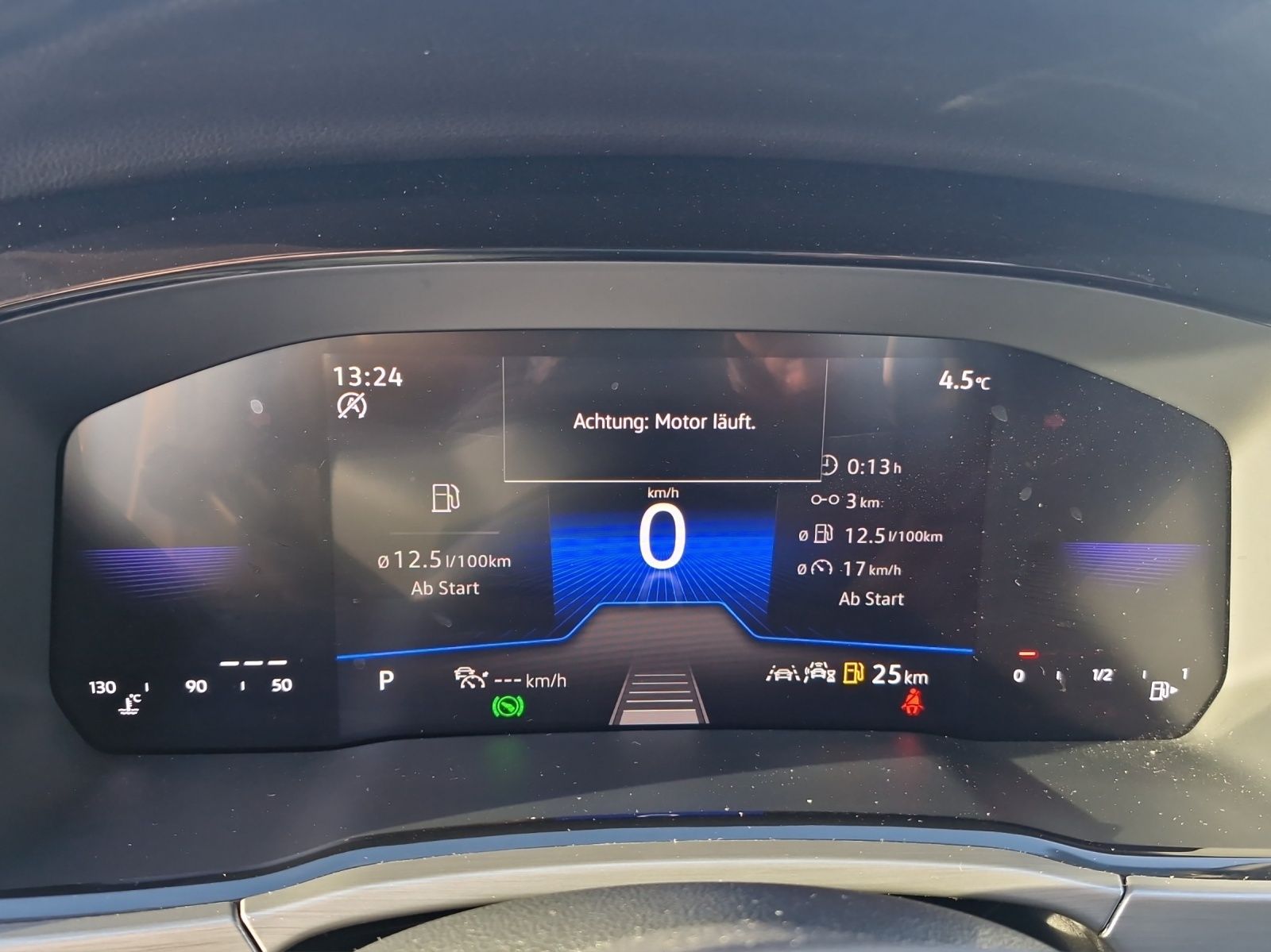 Fahrzeugabbildung Volkswagen Touran Comfortline BMT/Start-Stopp RFK ACC SH