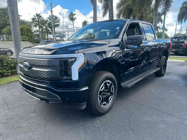 Ford F 150 Lightning SXT AWD  Elektro 2023 dunkelblau