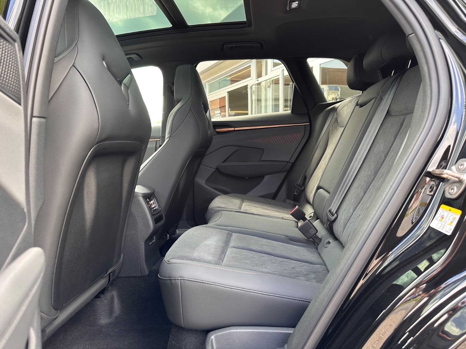 Fahrzeugabbildung CUPRA Terramar VZ 2.0 TSI 4Dr DSG Matrix/Pano/AHK/ACC