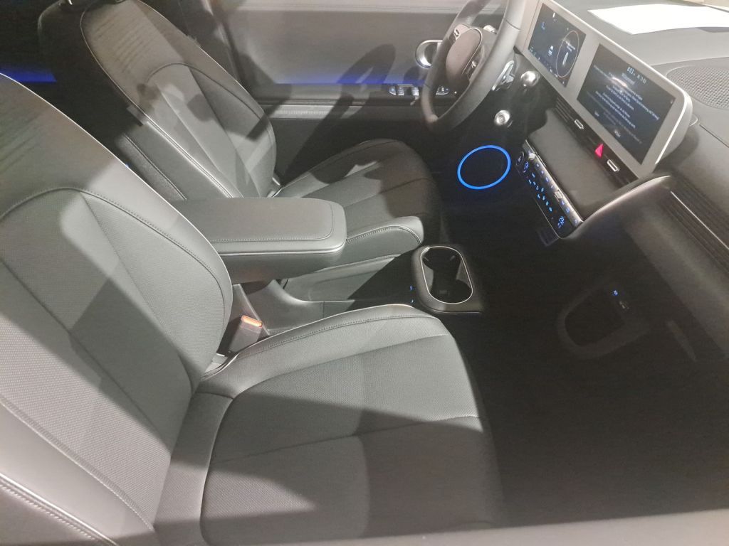 Fahrzeugabbildung Hyundai IONIQ 5 77,4 kWh 4WD Uniq