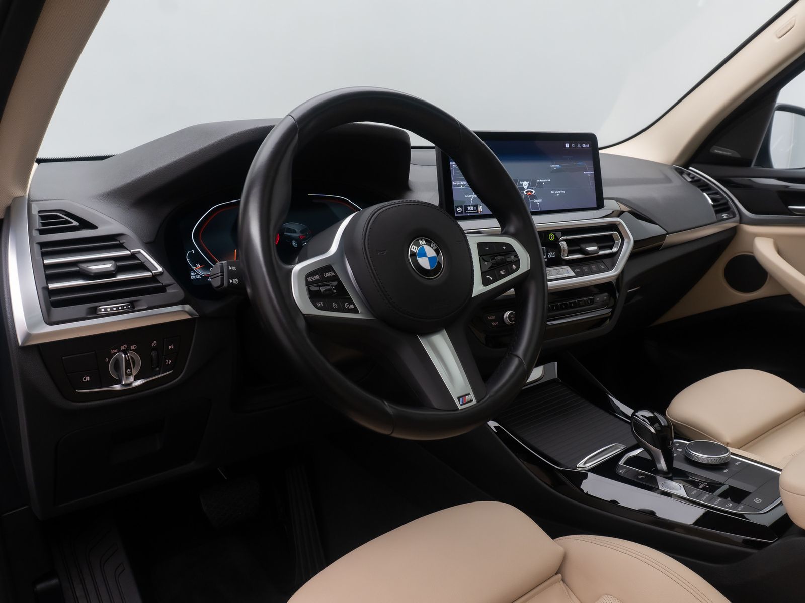 Fahrzeugabbildung BMW X3 xD30d H/K DAB Kamera Leder Panorama MSport