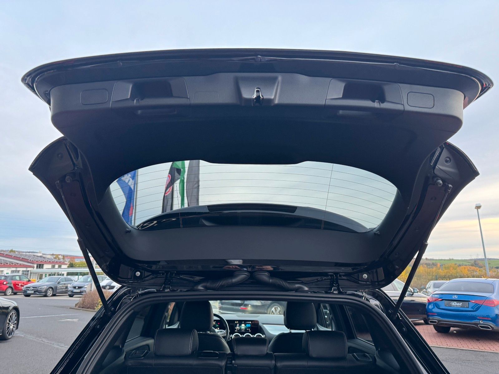 Fahrzeugabbildung Mercedes-Benz B 250e Edition2020+AMG+Ambiente+Night+LED