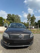 Volkswagen Vw passat b7 2,0 tdi - Volkswagen Passat aus 2012 mit Diesel-Antrieb: Limousine