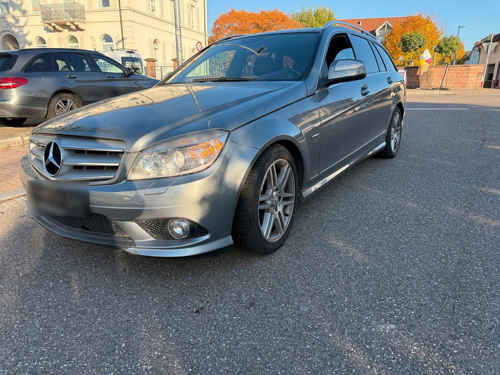 Mercedes-Benz C320 2008 — rear view