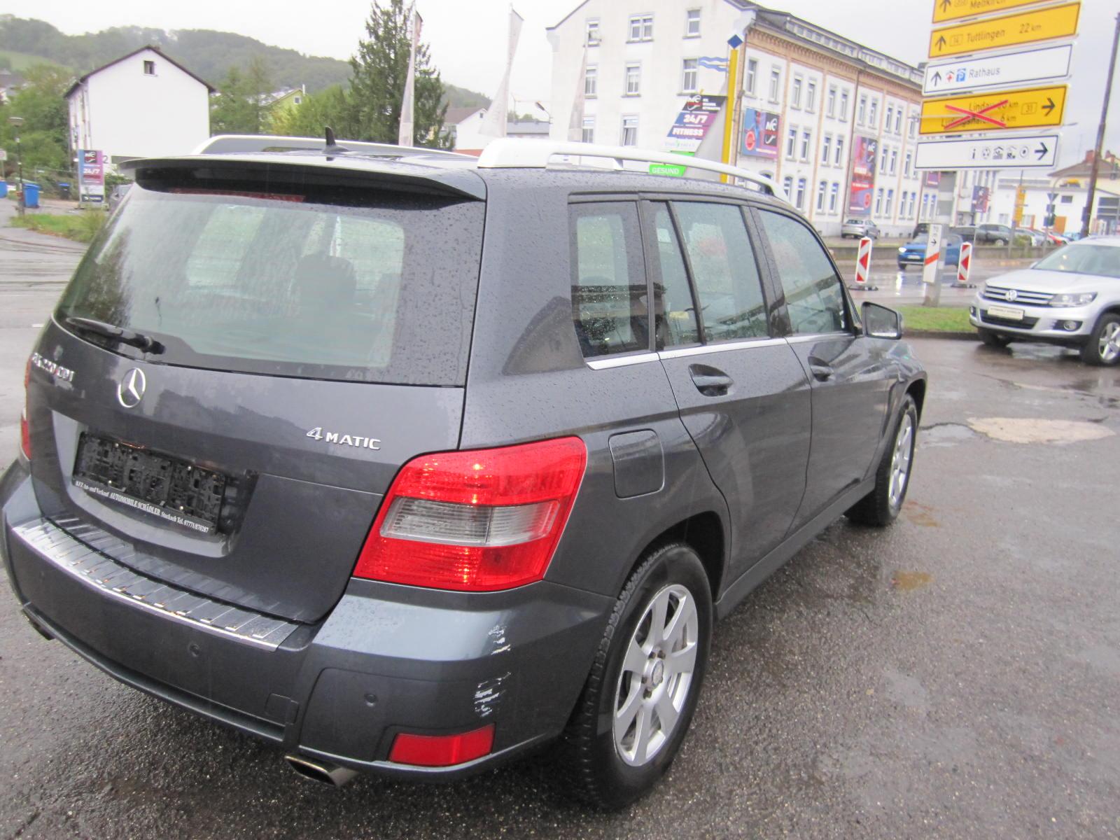 Mercedes-Benz GLK220 2012 — engine 2.143 cm³, 170 HP (125kW)