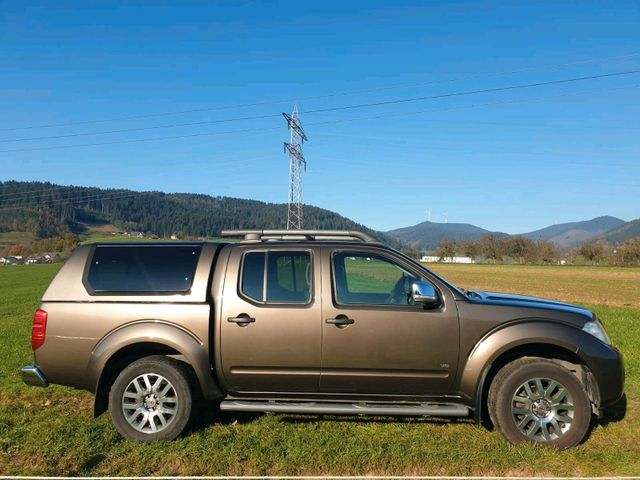 Nissan Pickup Nissan Navara V6