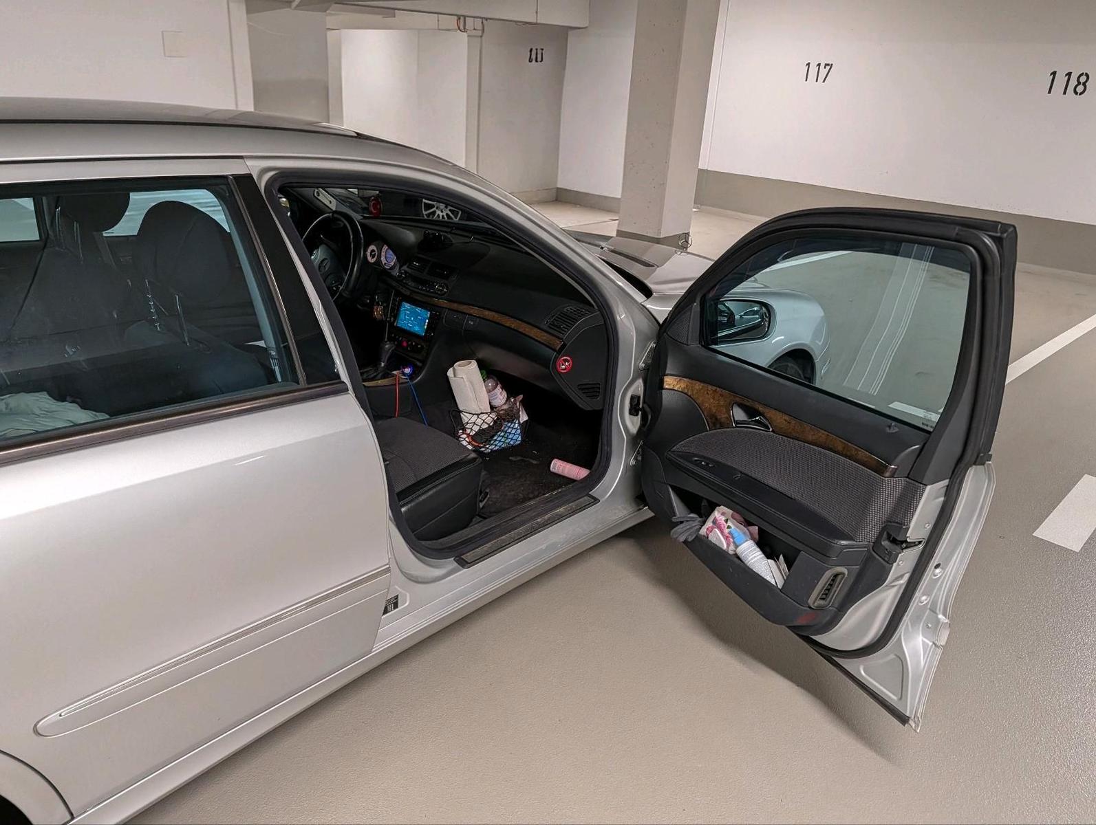 Mercedes-Benz E280 2004 — photo 6