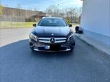 Mercedes-Benz GLA 180 Urban Unfallfrei-68,700Km - Mercedes-Benz GLA 180 von privat