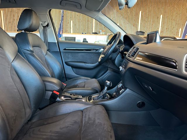 Audi Q3 2.0 TFSI quattro *Xenon*Klima*SHZ*Navi*PDC*