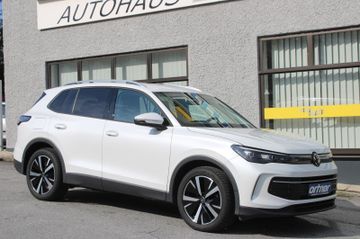 Volkswagen Tiguan - 1