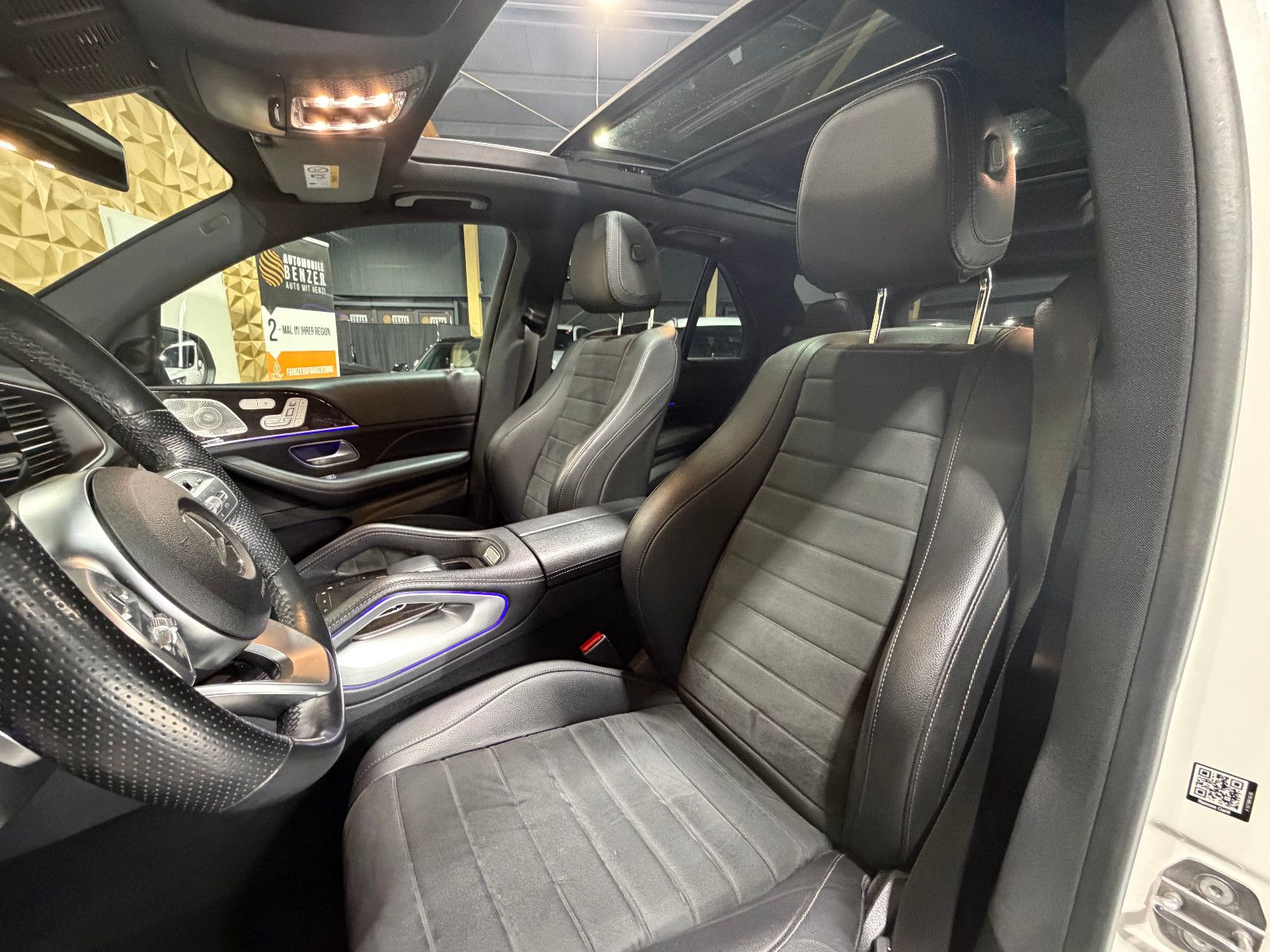 Fahrzeugabbildung Mercedes-Benz GLE 450 /AMG/PANO/BURMESTER/360°/AMBIENTE