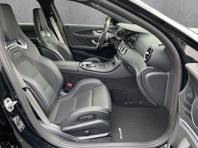 E Klasse E 63 S AMG 4Matic Bluetooth Navi LED