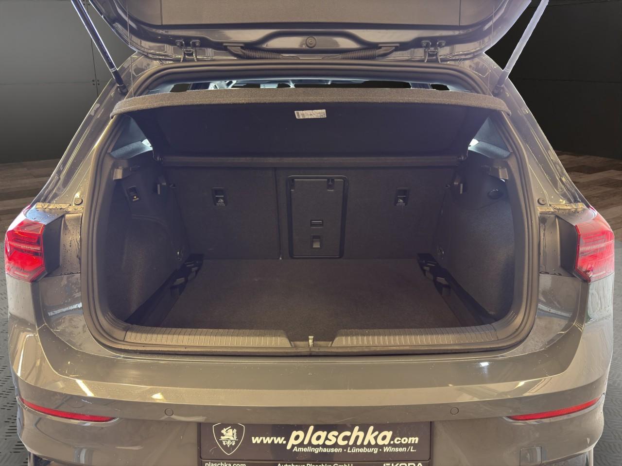 Volkswagen Golf VIII 1.5 eTSI DSG R-Line BLACK-STYLE+AHK+IQ, миниатюра 20