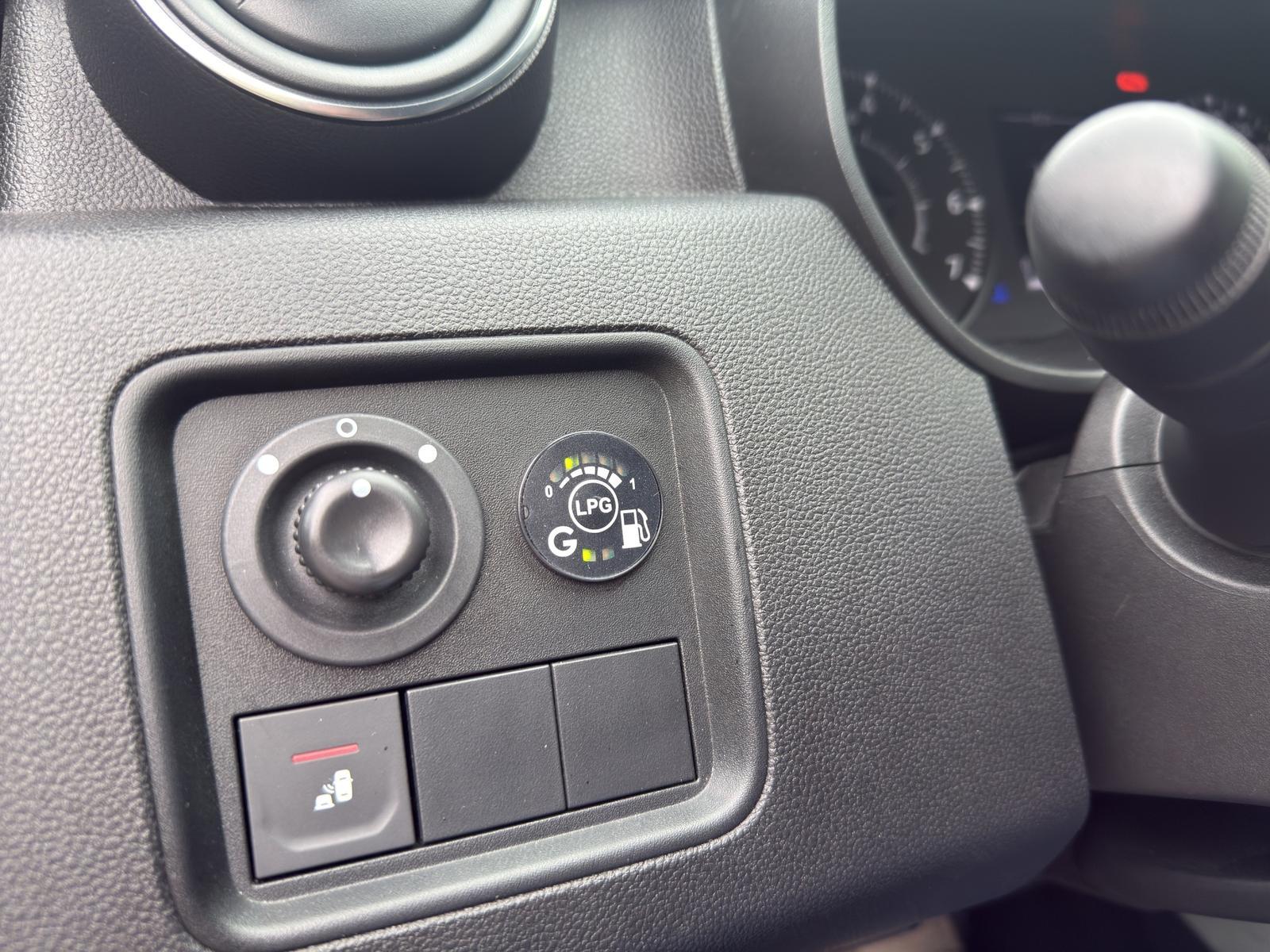 Dacia Duster Prestige 1.3 TCE|NAVI|AHK|KAM|CARPLAY